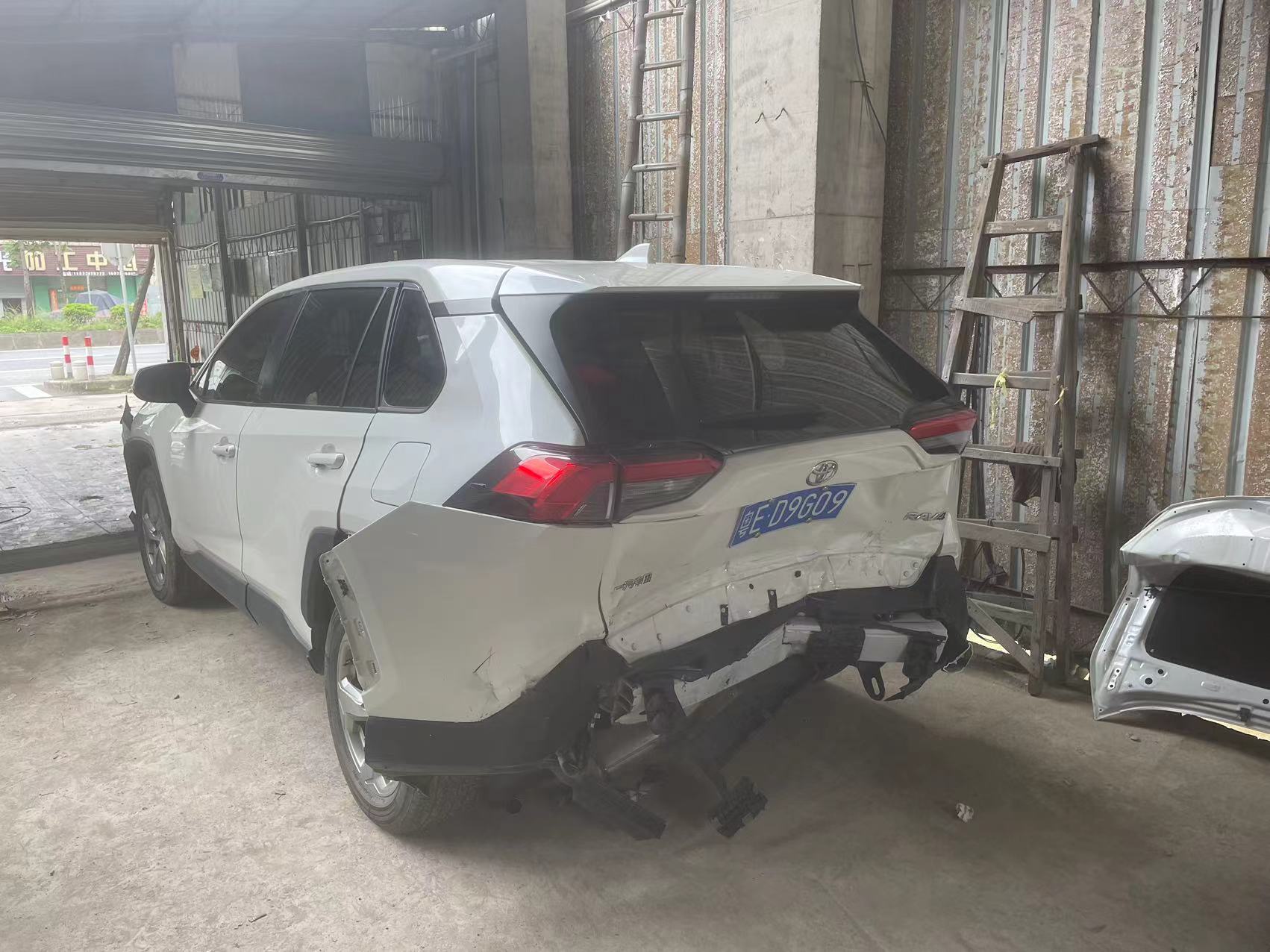 车辆图片-3
